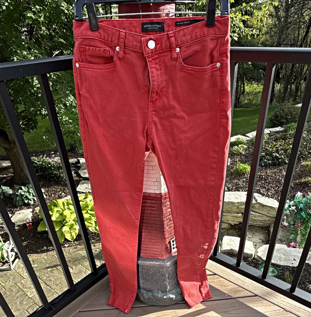 Banana Republic Premium Denim Women’s Mid-Rise Skinny Red Jeans 5-Pocket 28L